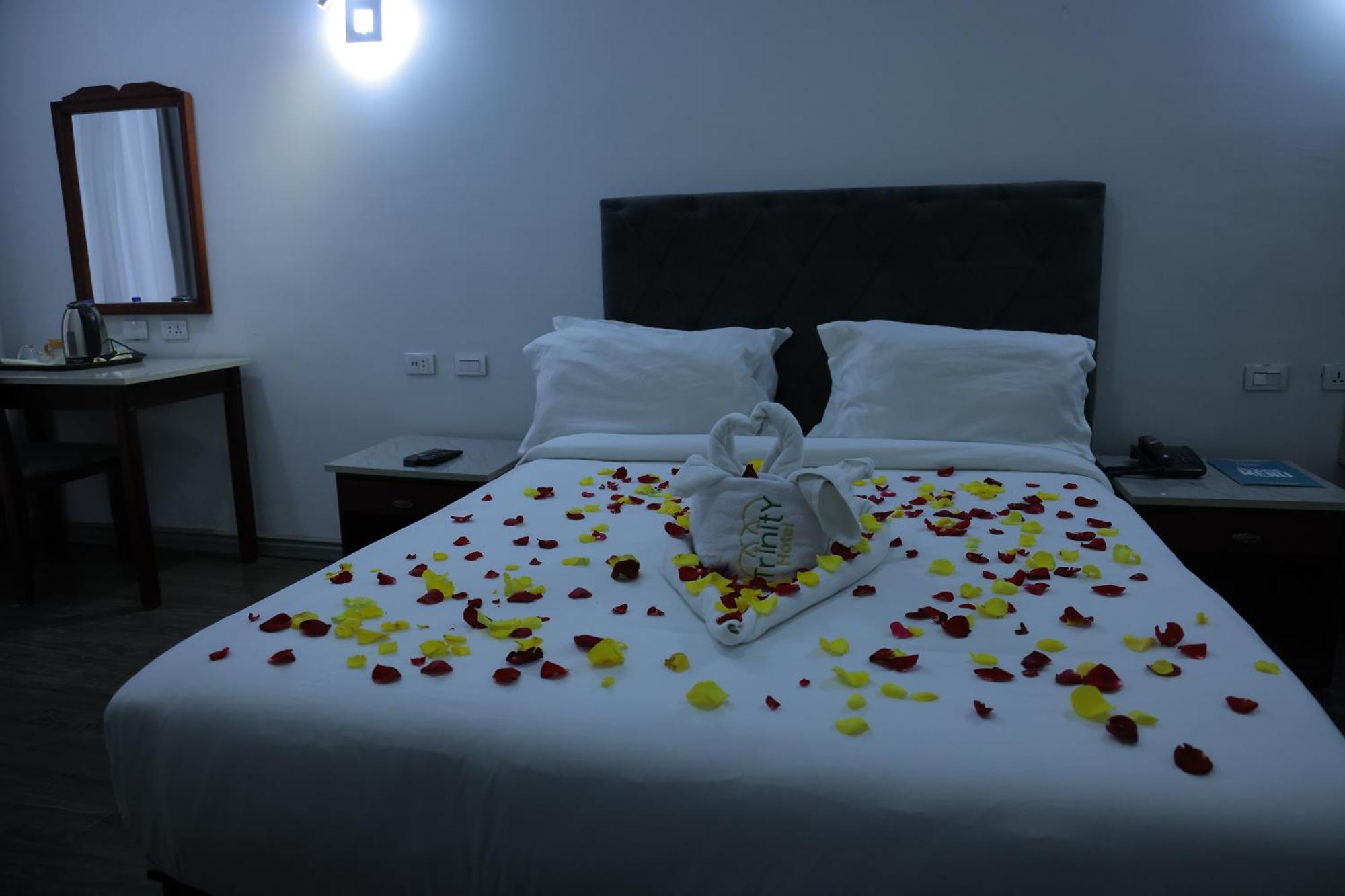 Trinity Hotel Аддис-Абеба Экстерьер фото